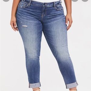 Torrid boyfriend distressed cuffed jeans